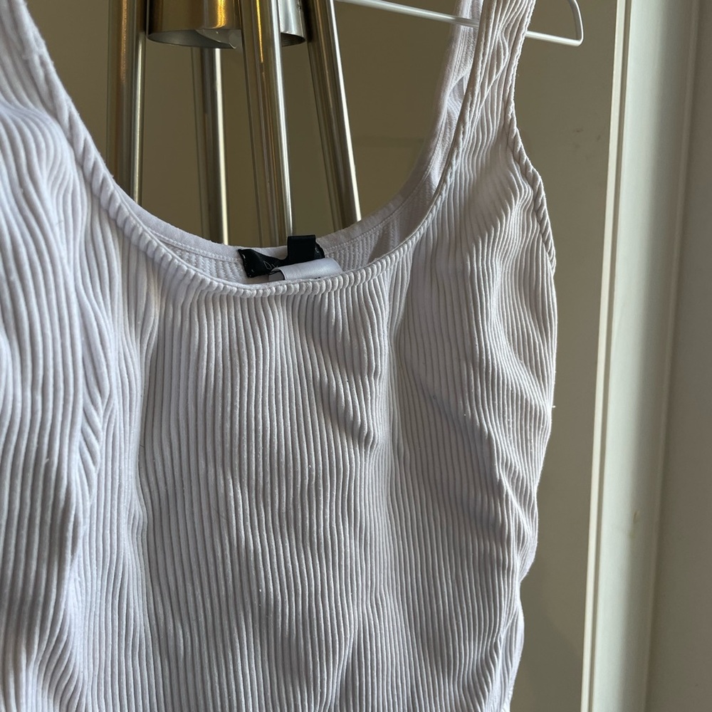 Dynamite - Cropped Tank Top - Ribbed Texture - White - Size Medium
